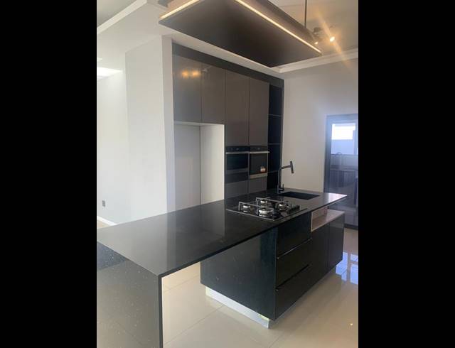 5 BEDROOM HOUSE FOR SALE IN SIX FOUNTAINS RESIDENTIAL ESTATE